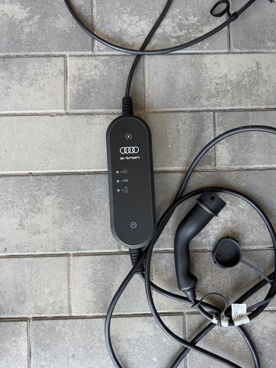 Audi A6 - фото 35