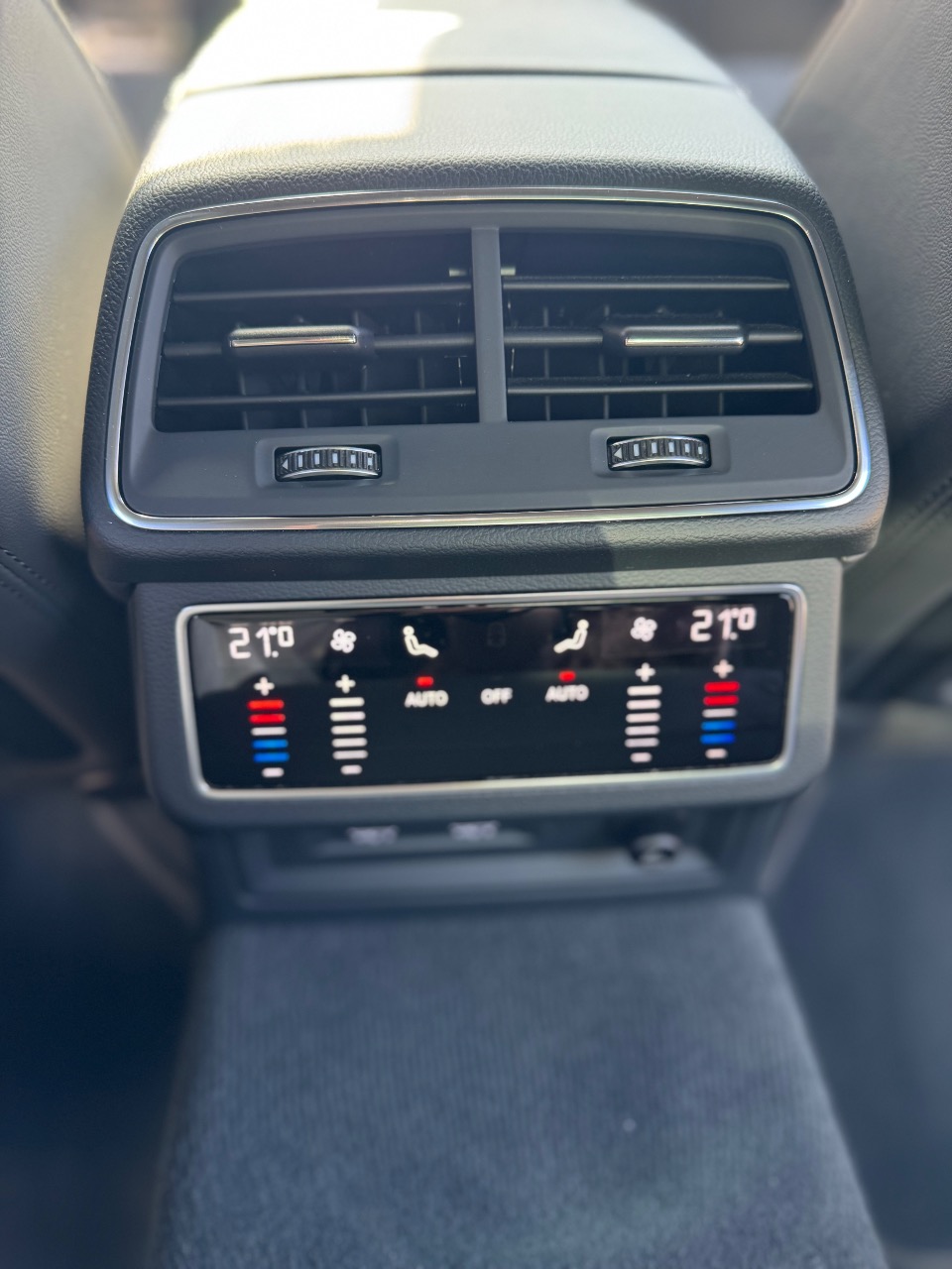 Audi A6 - фото 42