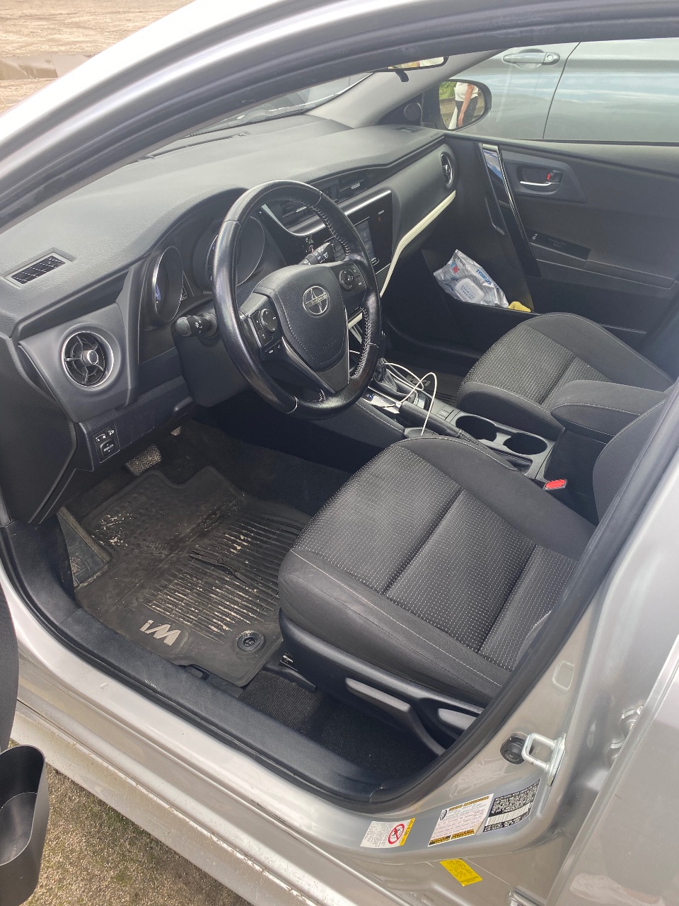 Toyota Avensis - фото 8