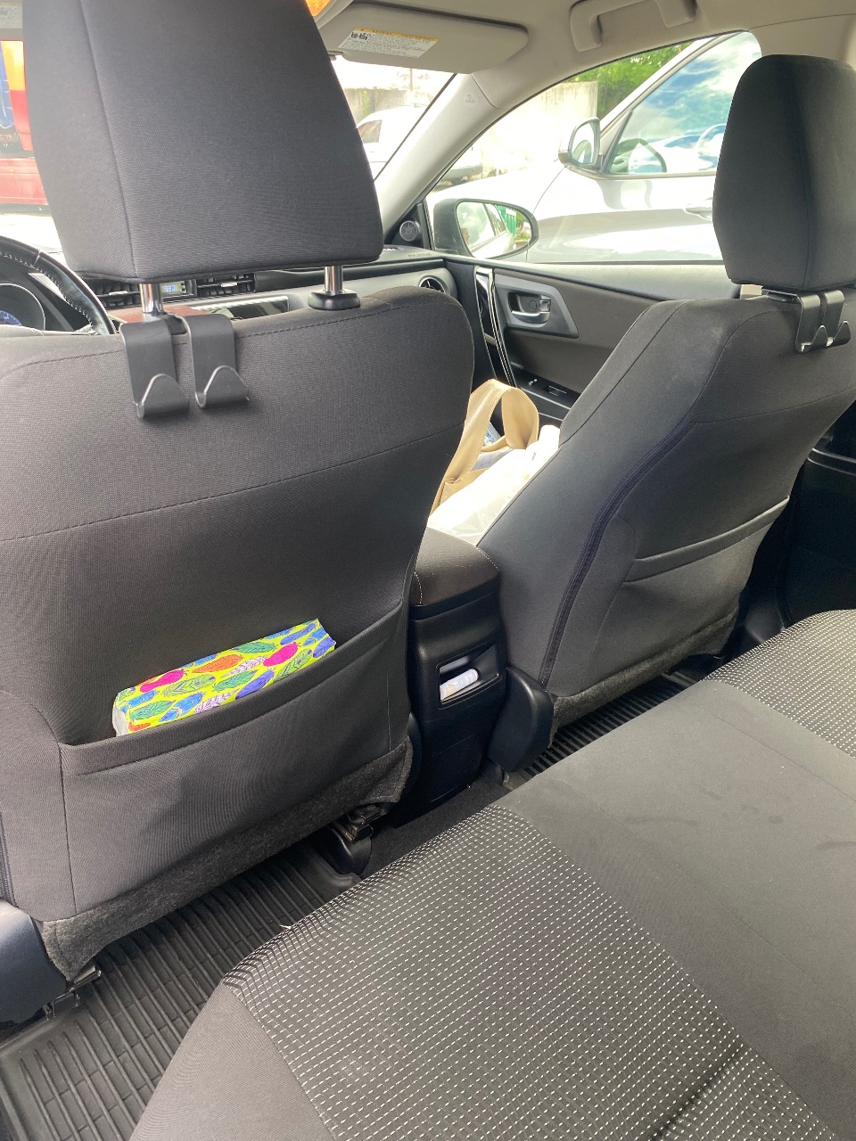 Toyota Avensis - фото 5