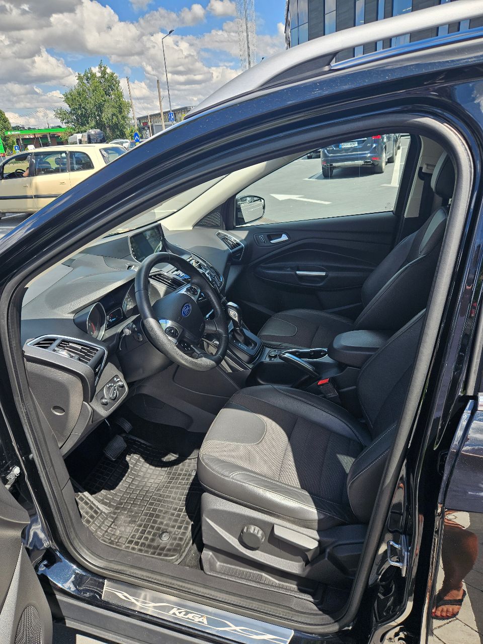 Ford Kuga - фото 7