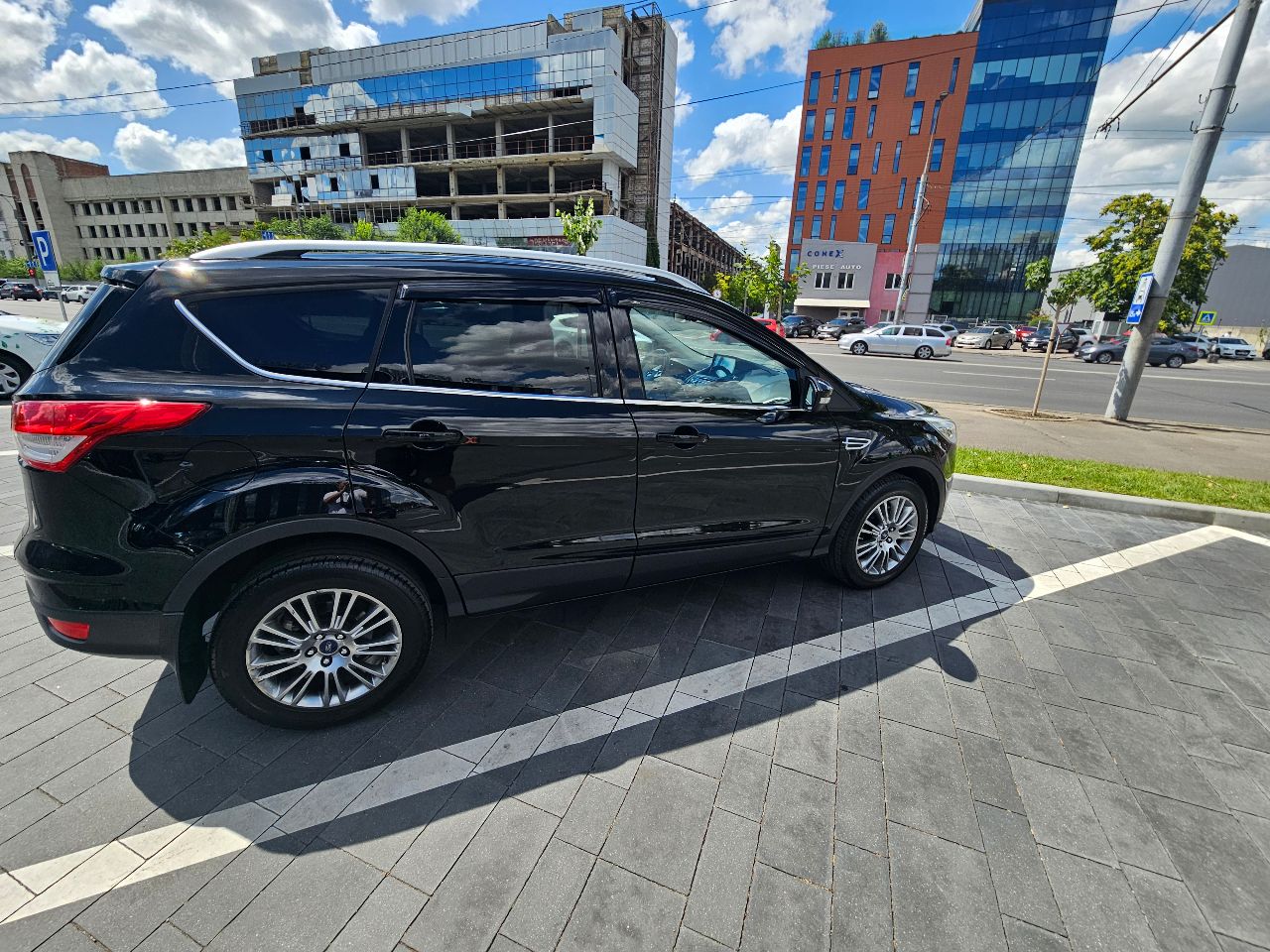 Ford Kuga - фото 20