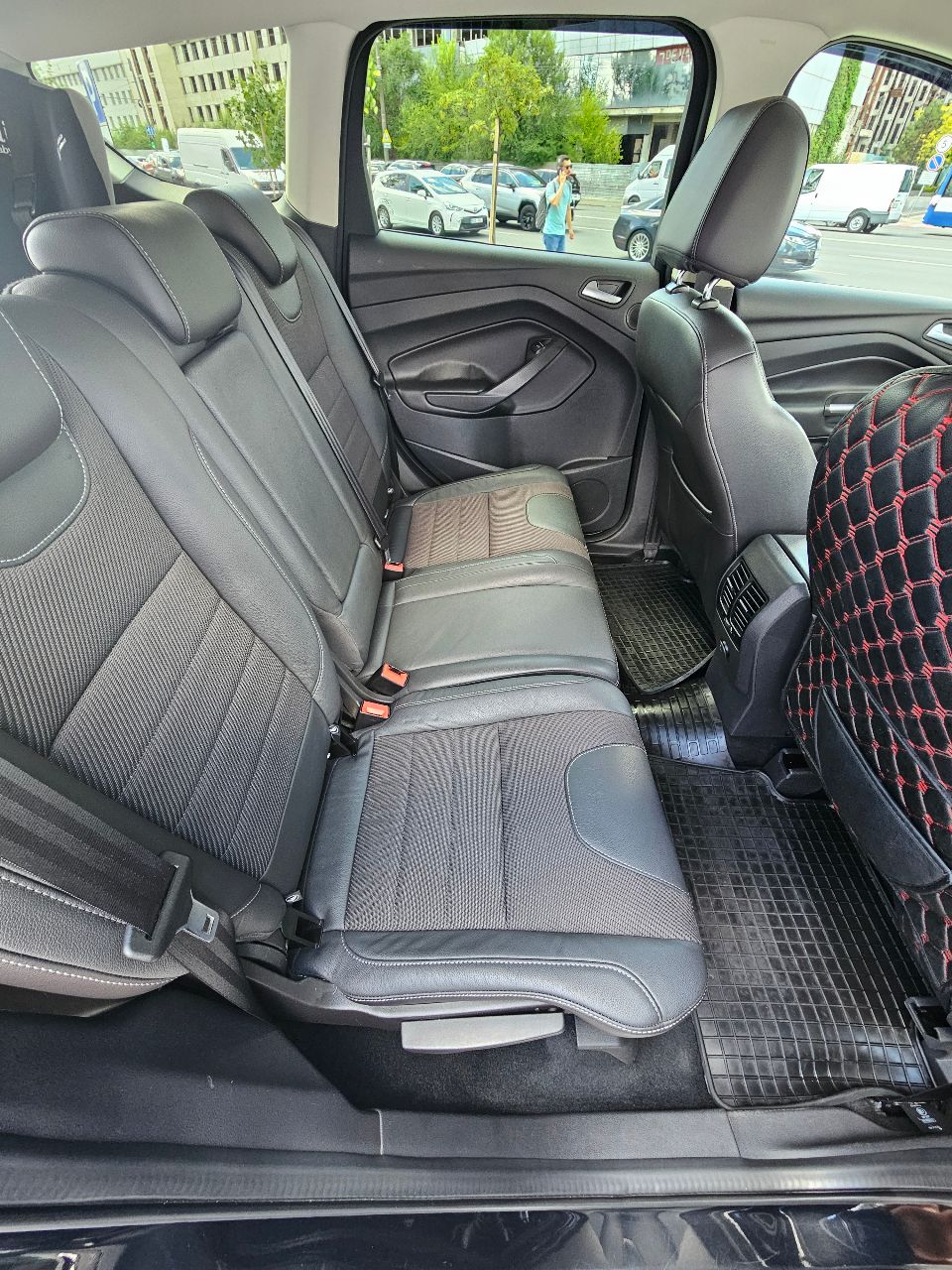 Ford Kuga - фото 18