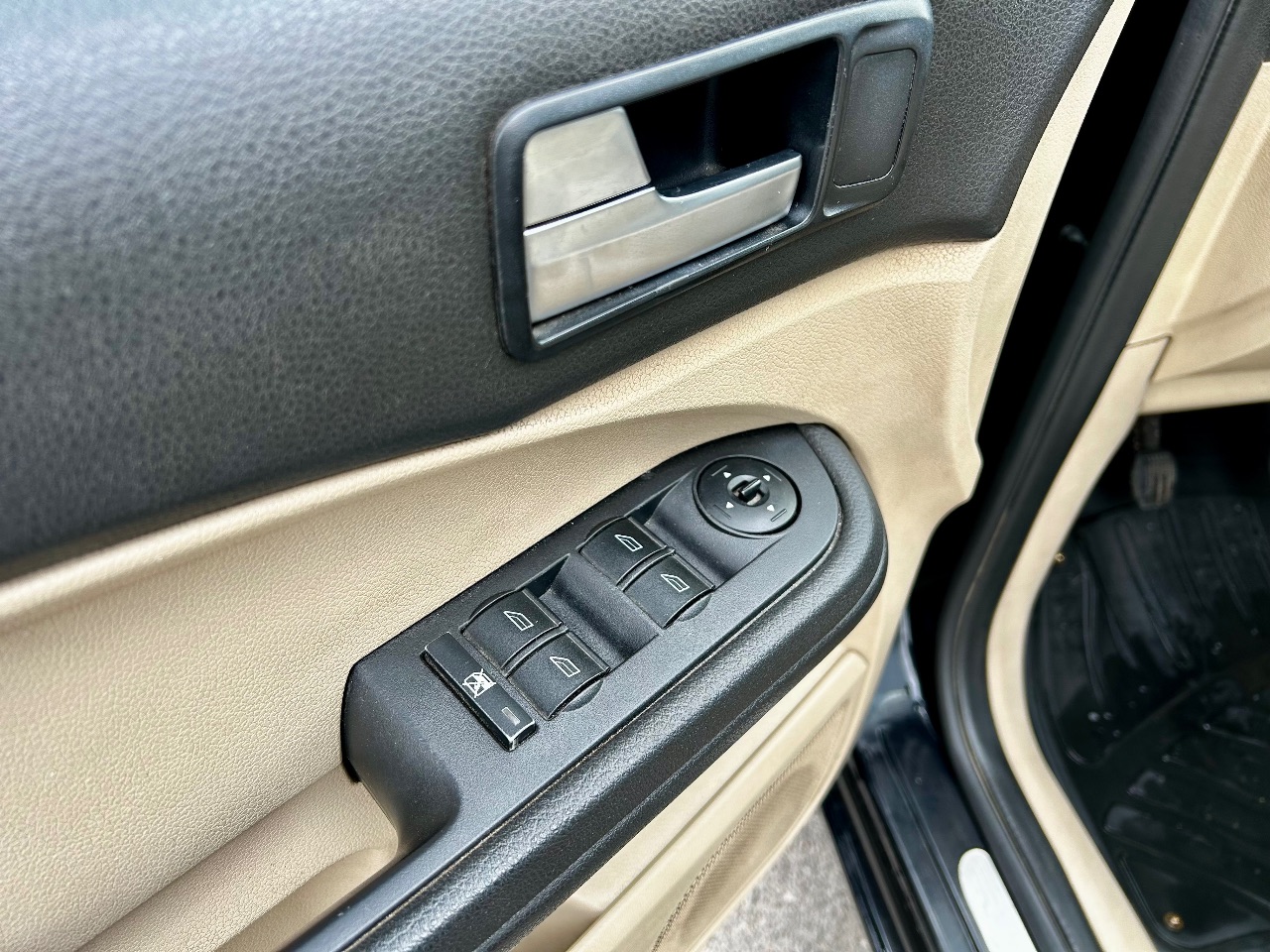 Ford Focus - фото 16