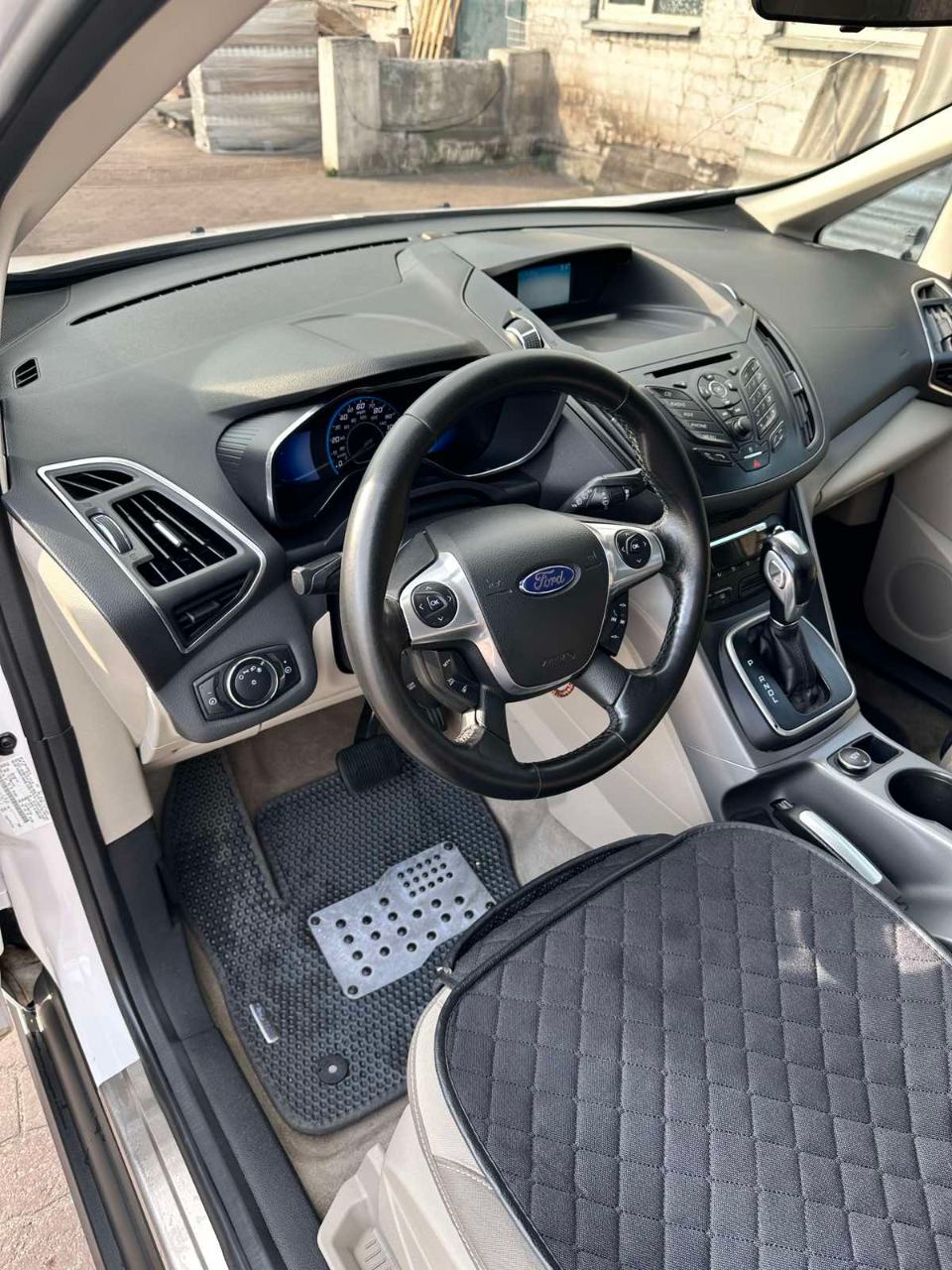 Ford C-MAX - фото 5