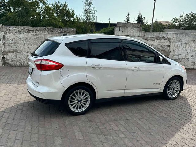 Ford C-MAX - зображення 1
