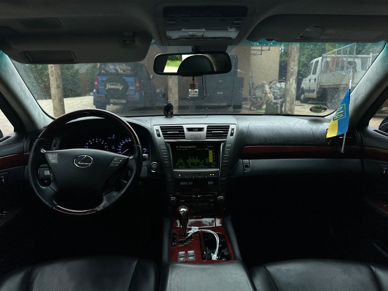 Lexus LS - фото 9