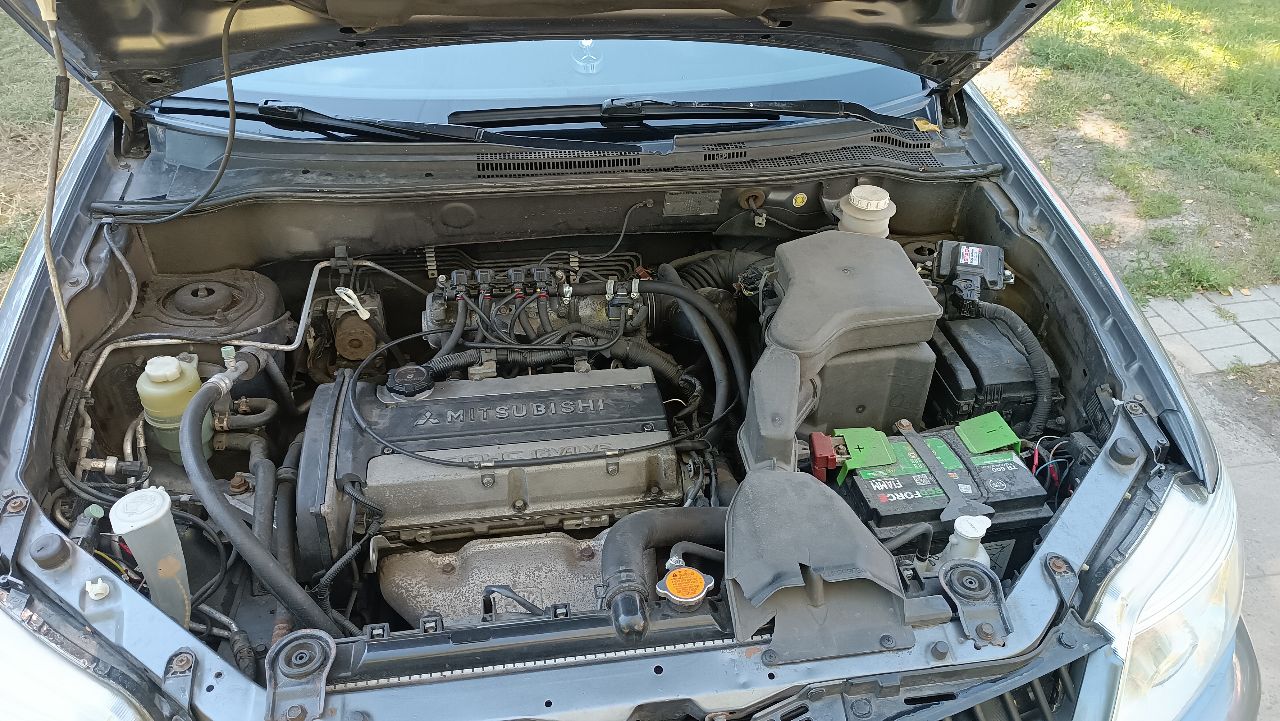 Mitsubishi Outlander - фото 2