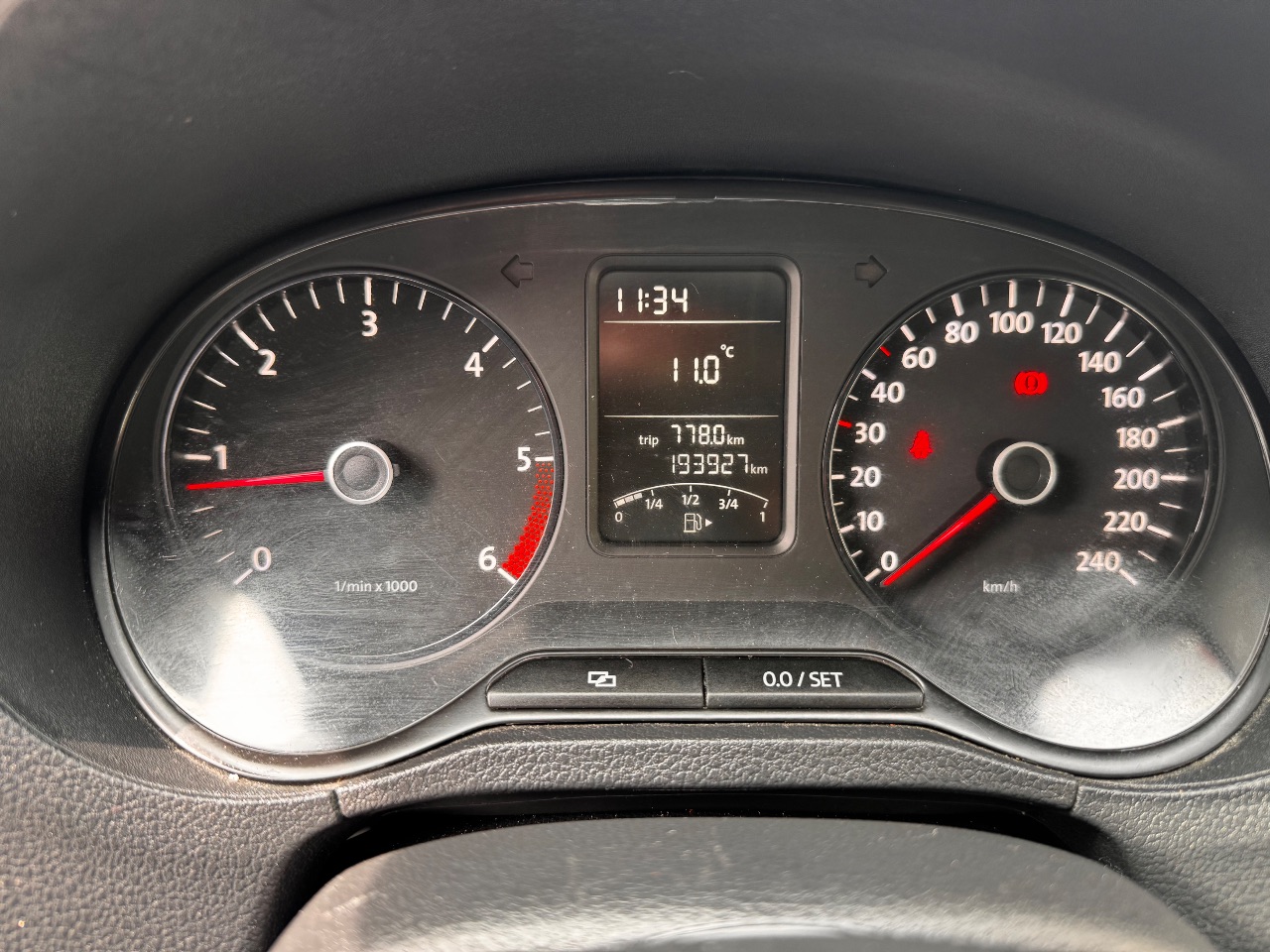 Volkswagen Polo - фото 12