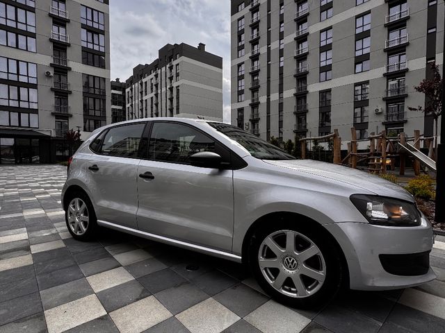 Volkswagen Polo - фото 4