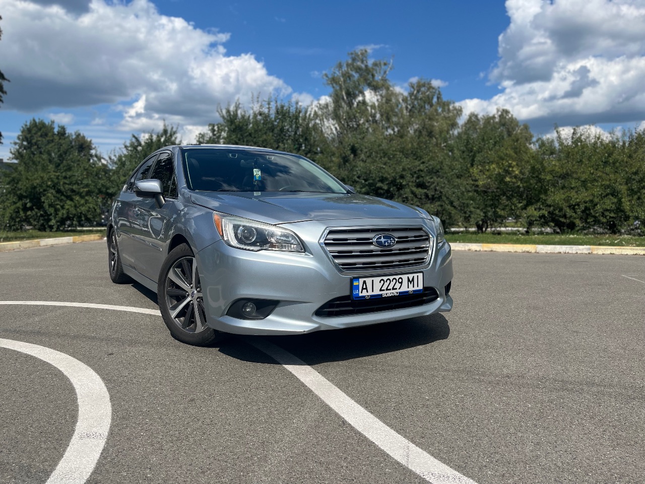 Subaru Legacy - фото 1