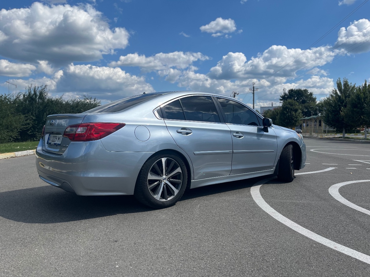 Subaru Legacy - фото 3