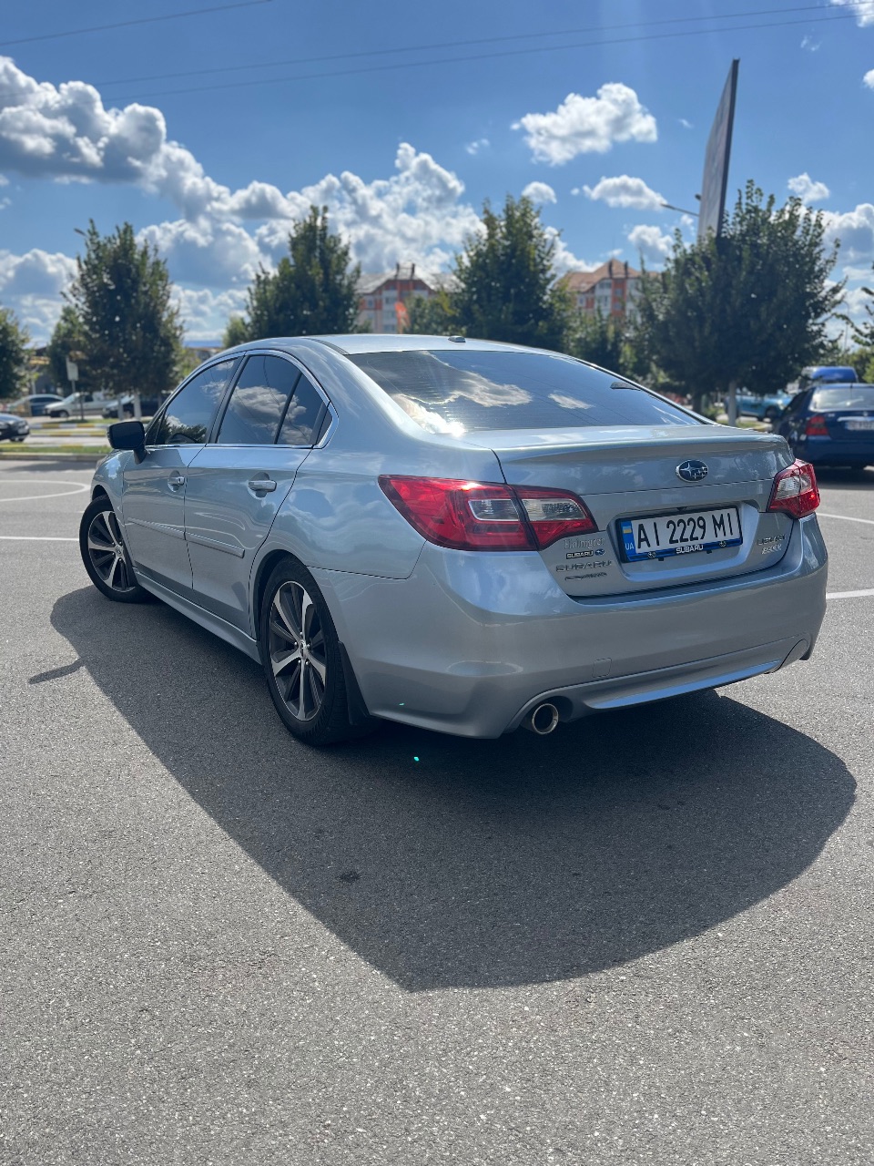 Subaru Legacy - фото 5