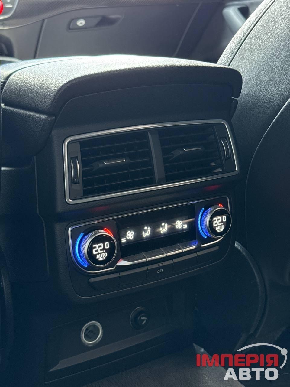 Audi SQ7 - фото 9
