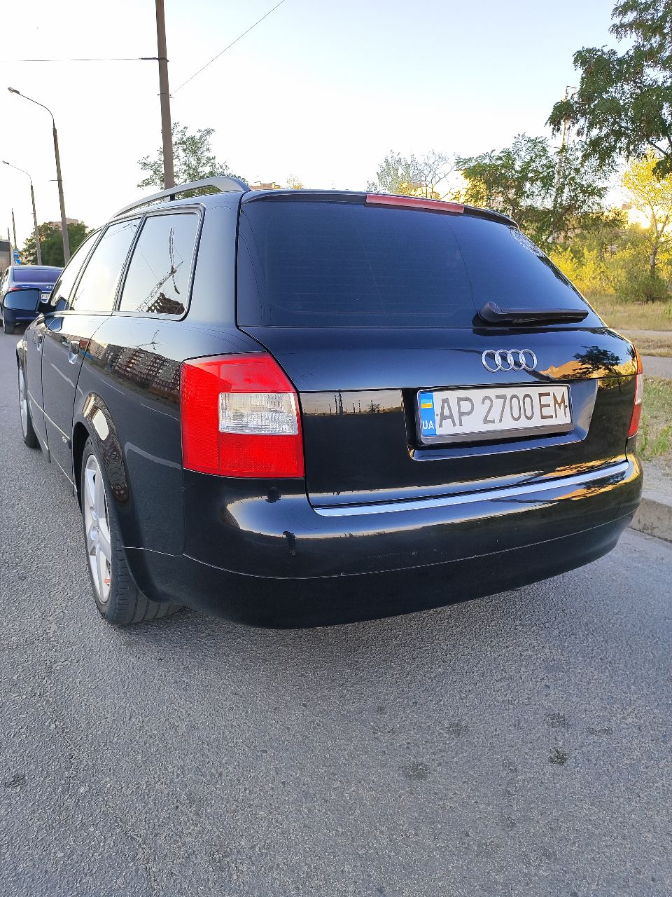 Audi A4 - фото 4