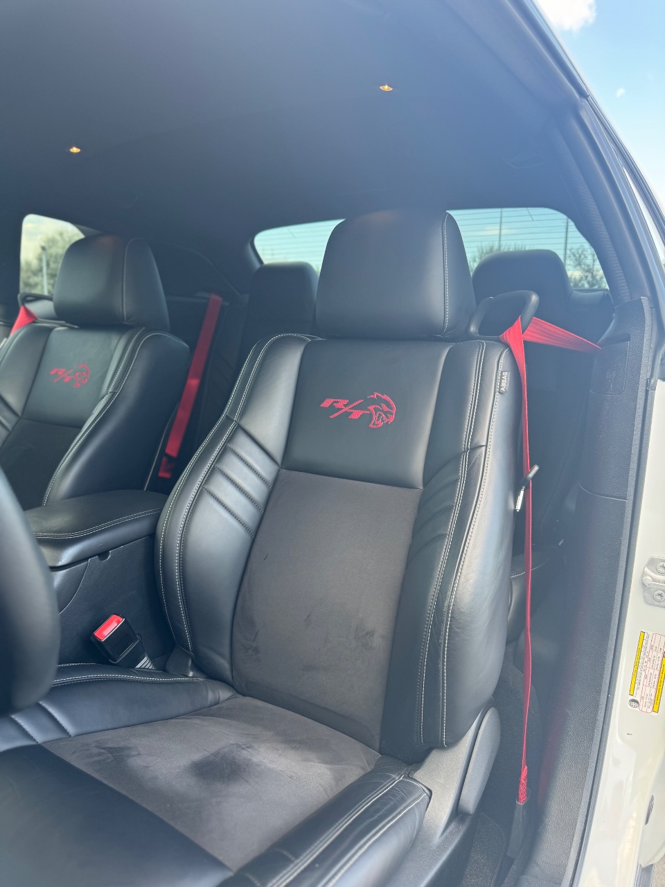 Dodge Challenger - фото 28