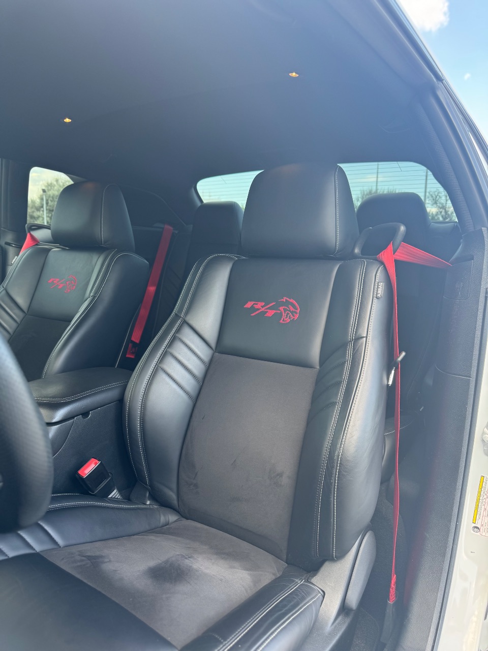 Dodge Challenger - фото 32