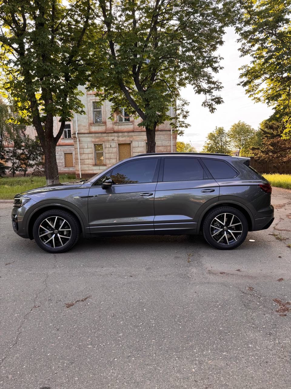 Volkswagen Touareg - фото 21