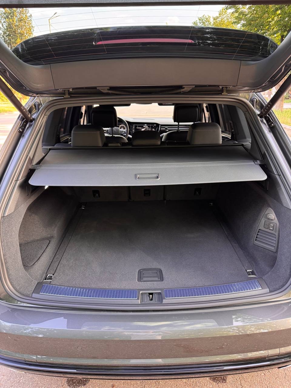 Volkswagen Touareg - фото 48