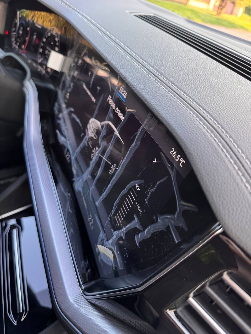 Volkswagen Touareg - фото 52