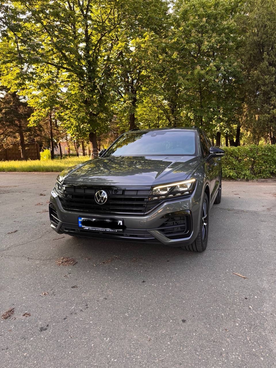 Volkswagen Touareg - фото 1