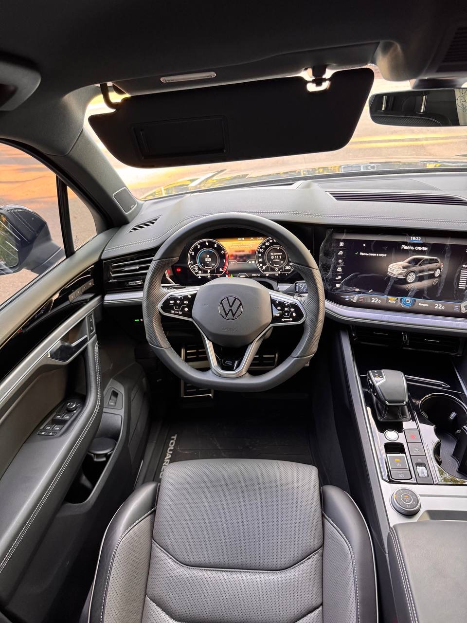 Volkswagen Touareg - фото 39