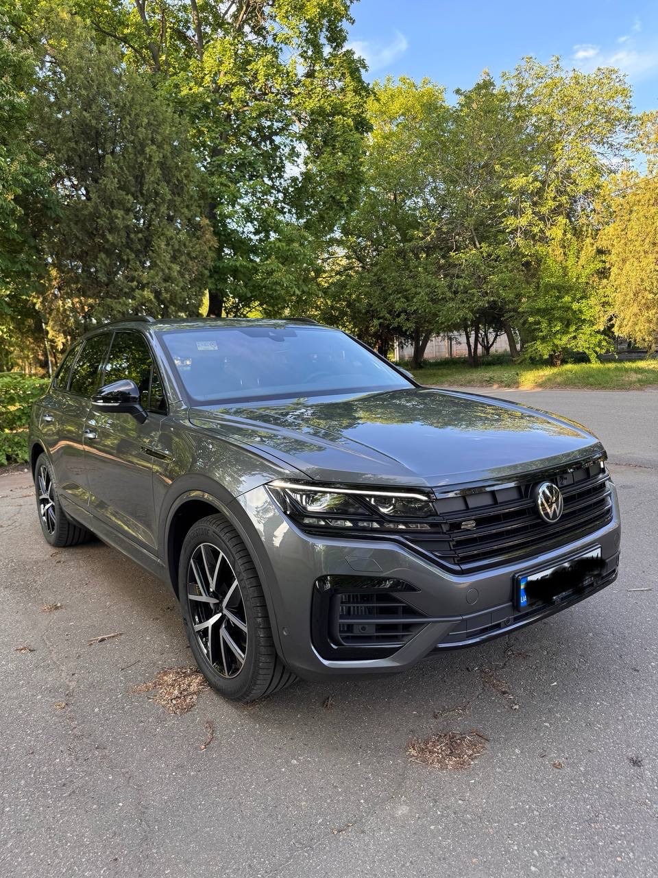 Volkswagen Touareg - фото 8