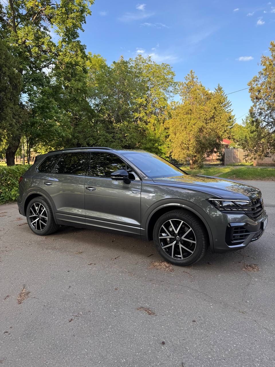 Volkswagen Touareg - фото 7