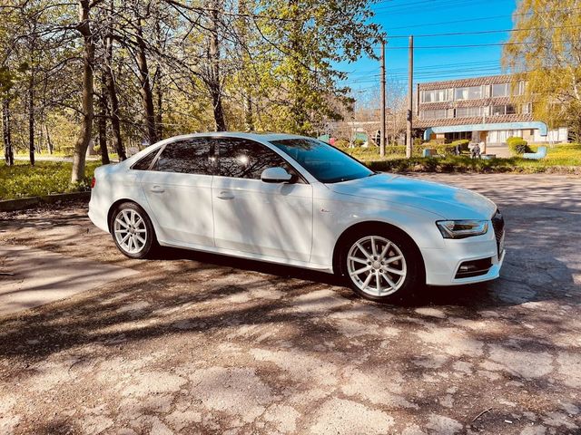 Audi A4 - фото 3