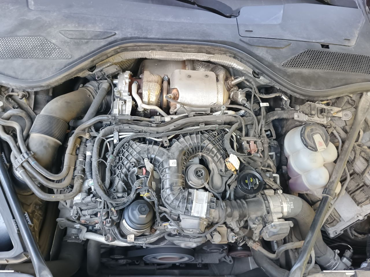 Audi A8 - фото 39