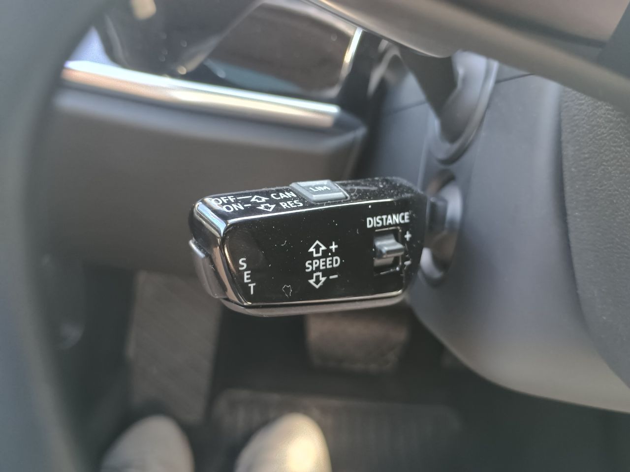 Audi A8 - фото 30