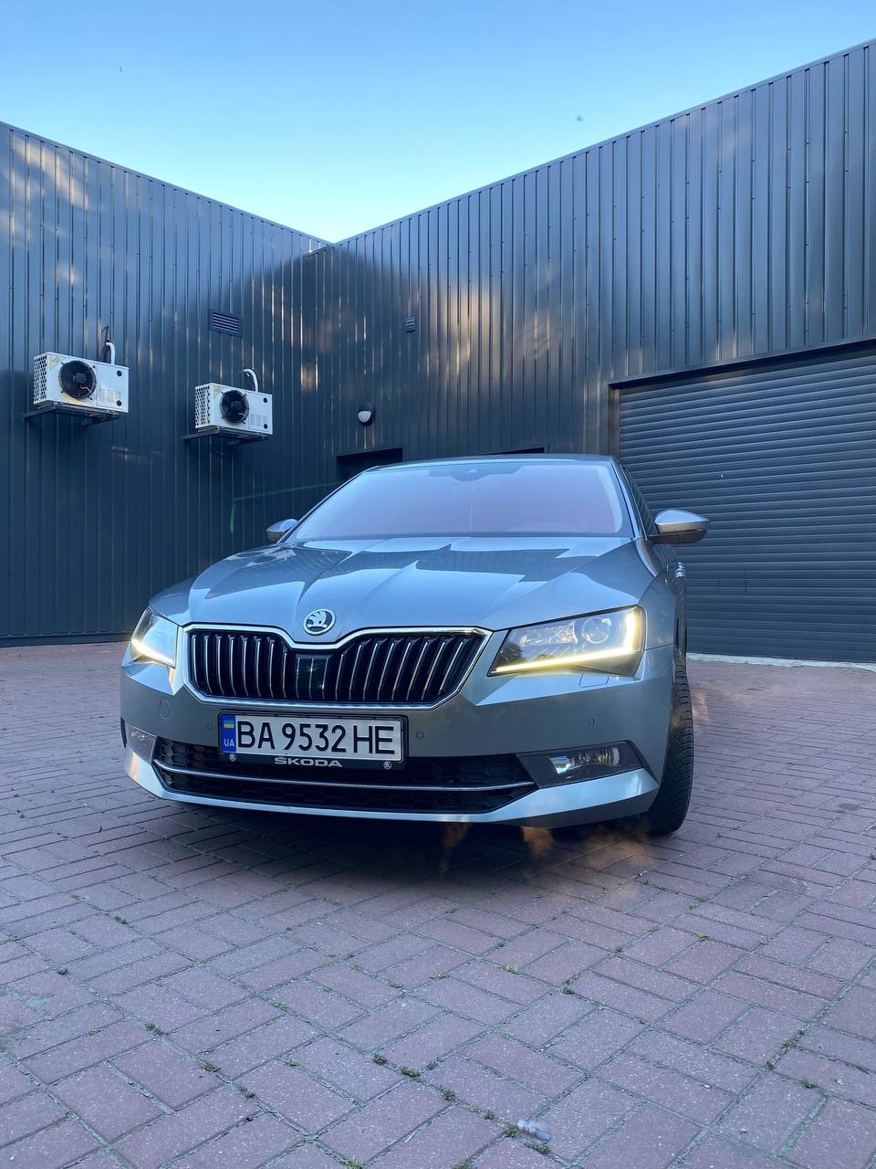 Skoda Superb - фото 1