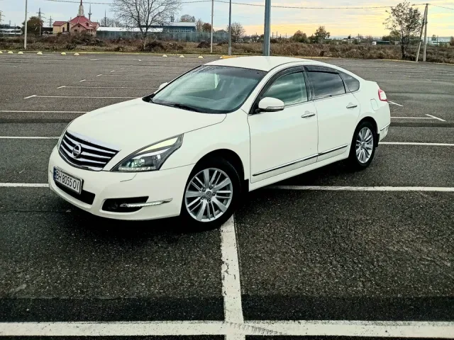Nissan Teana - фото 1