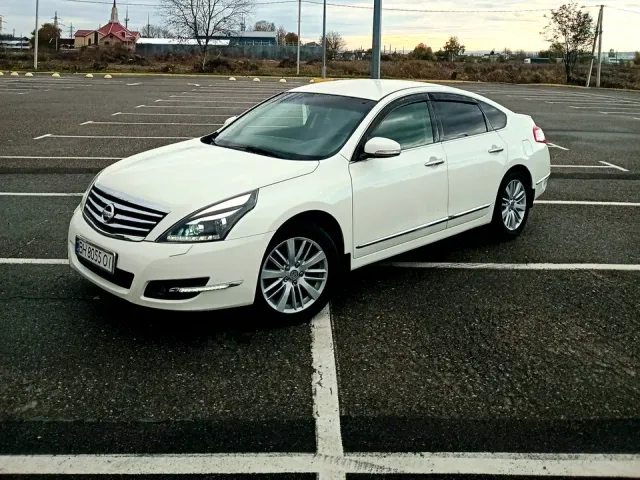 Nissan Teana - фото 1