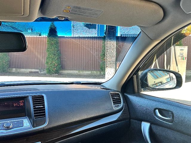 Nissan Teana - фото 5