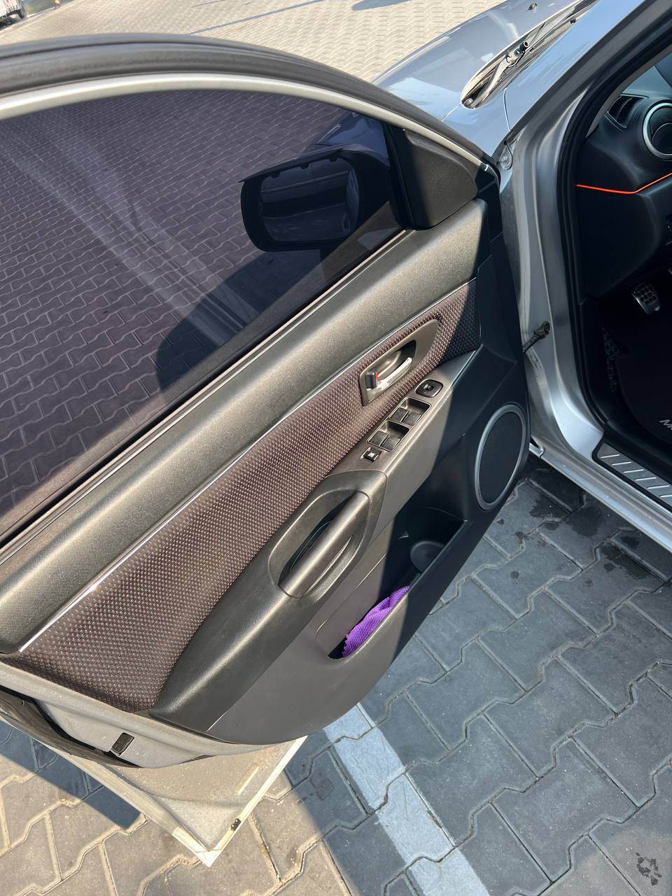 Mazda 3 - фото 7