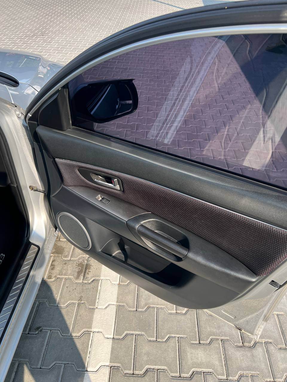 Mazda 3 - фото 9