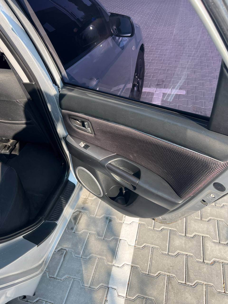 Mazda 3 - фото 13