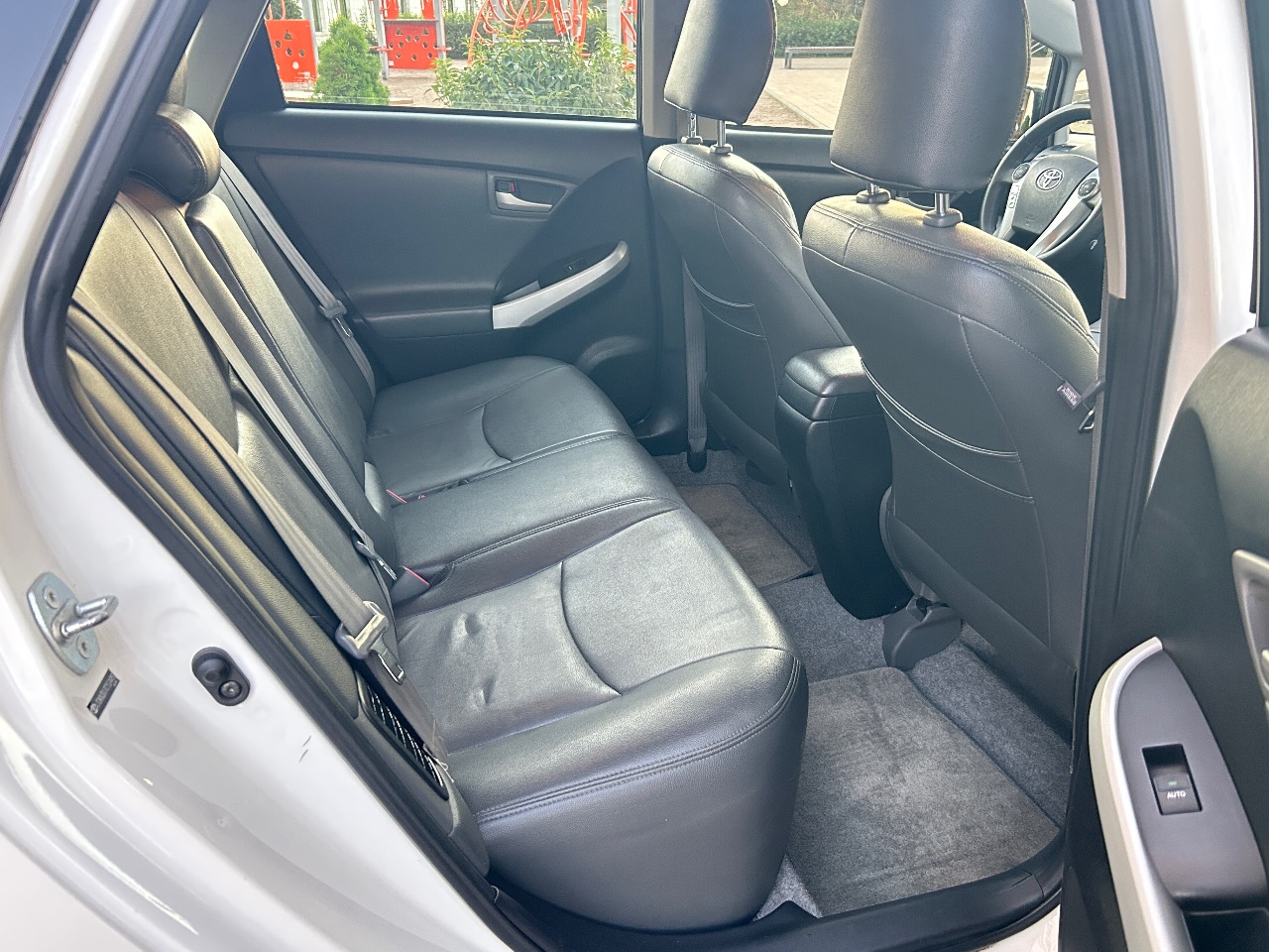 Toyota Prius - фото 11