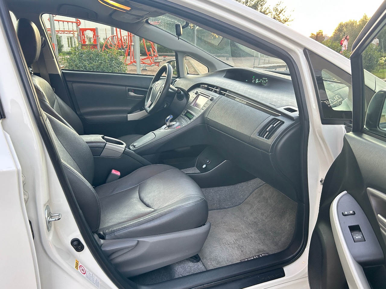 Toyota Prius - фото 12