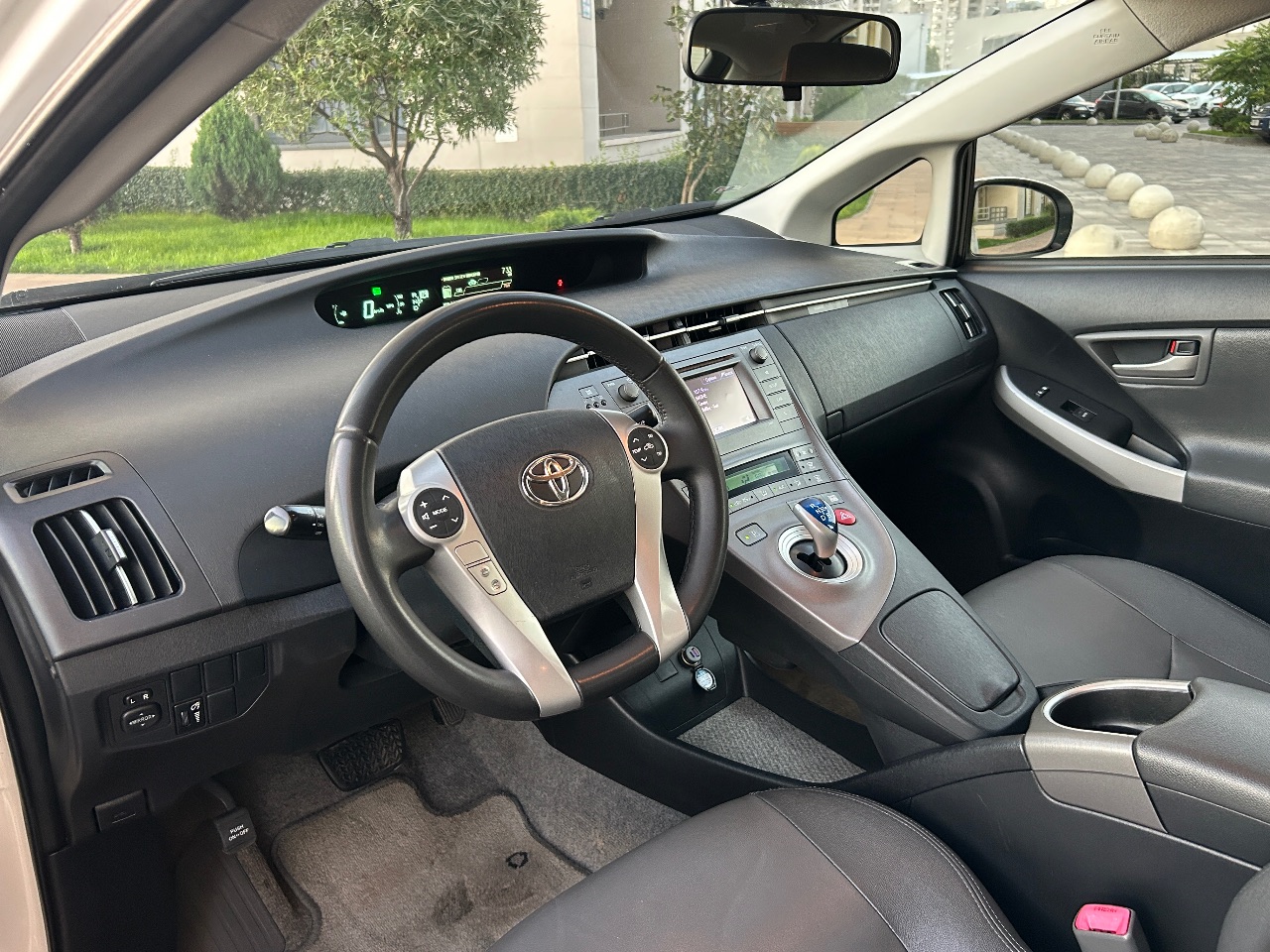 Toyota Prius - фото 8