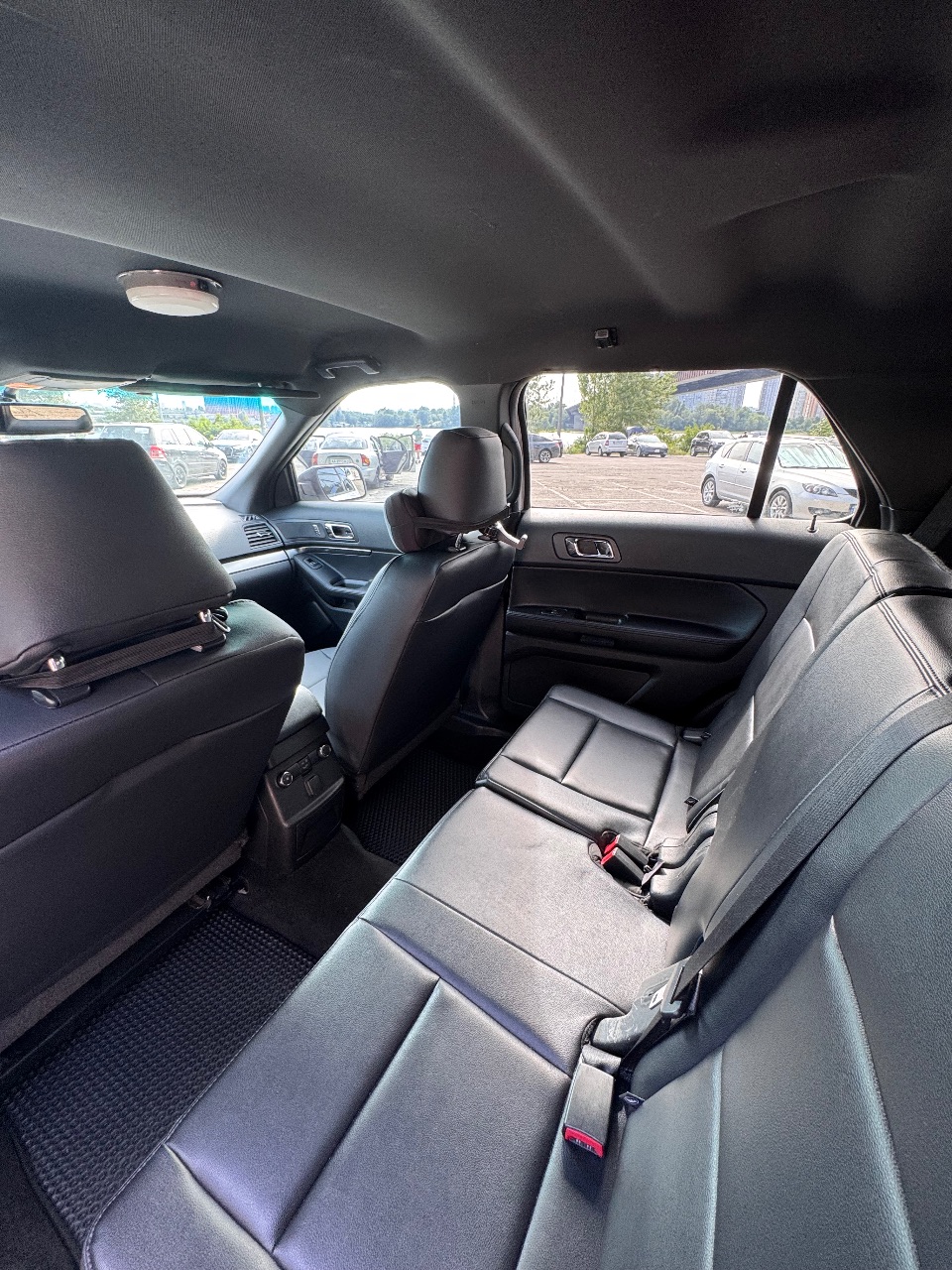 Ford Explorer - фото 10