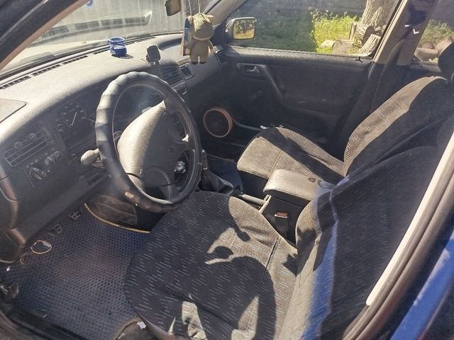 Volkswagen Golf - зображення 4
