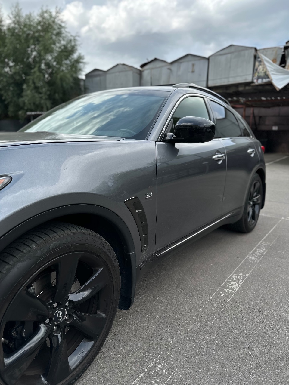 Infiniti QX70 - фото 14