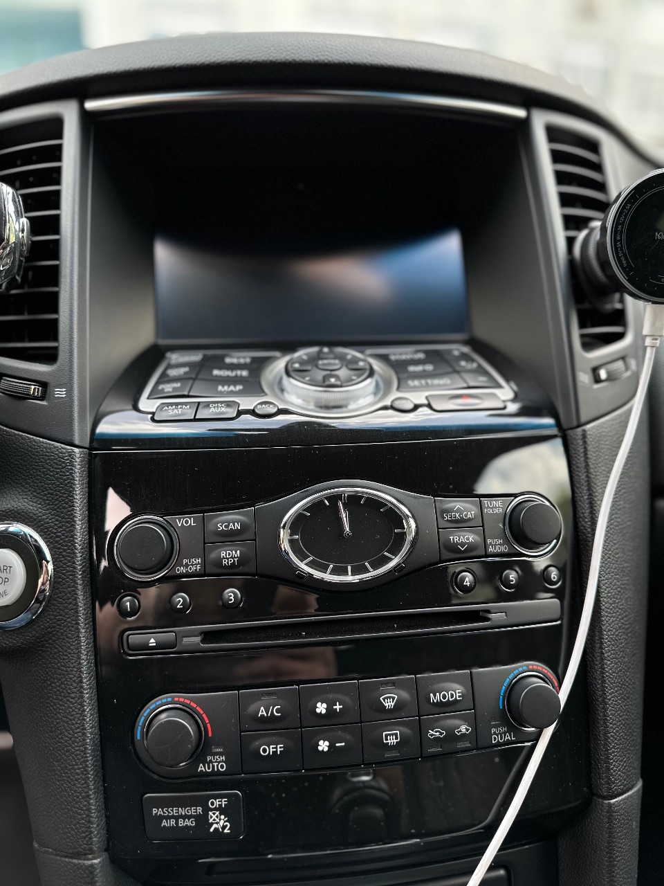 Infiniti QX70 - фото 19