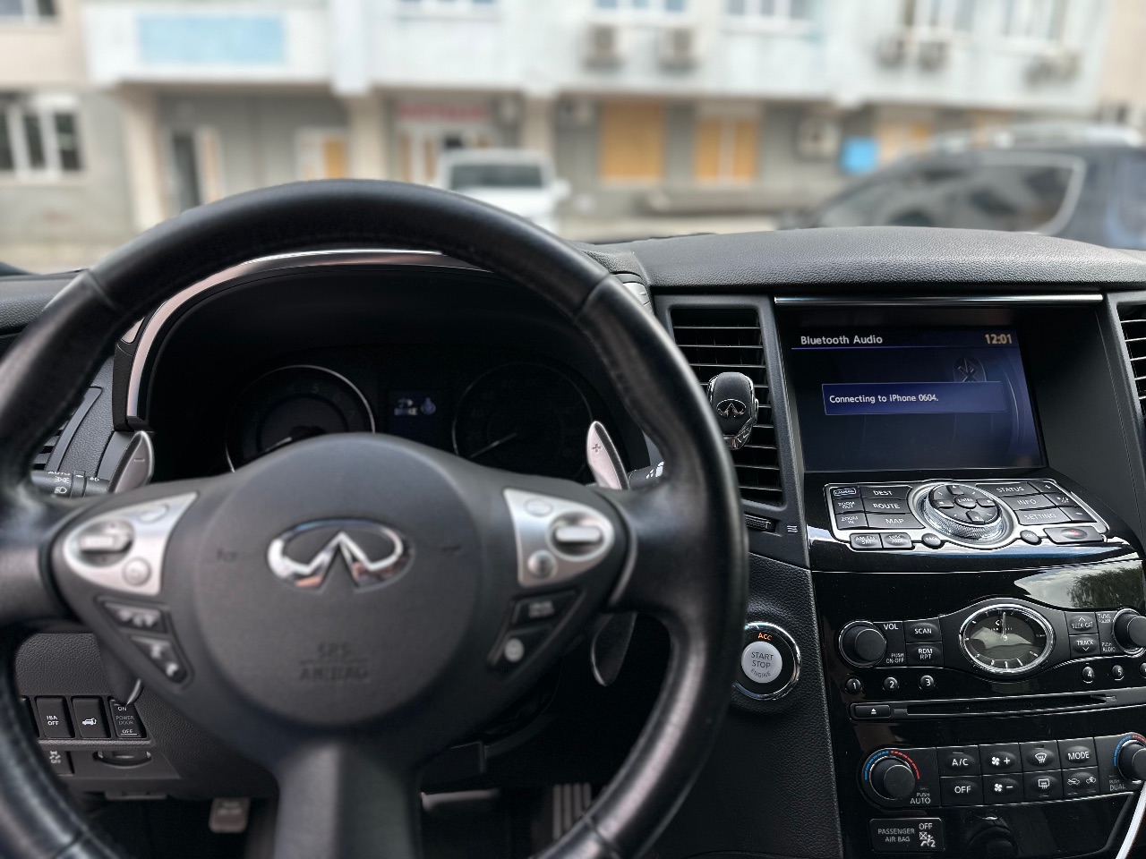 Infiniti QX70 - фото 31