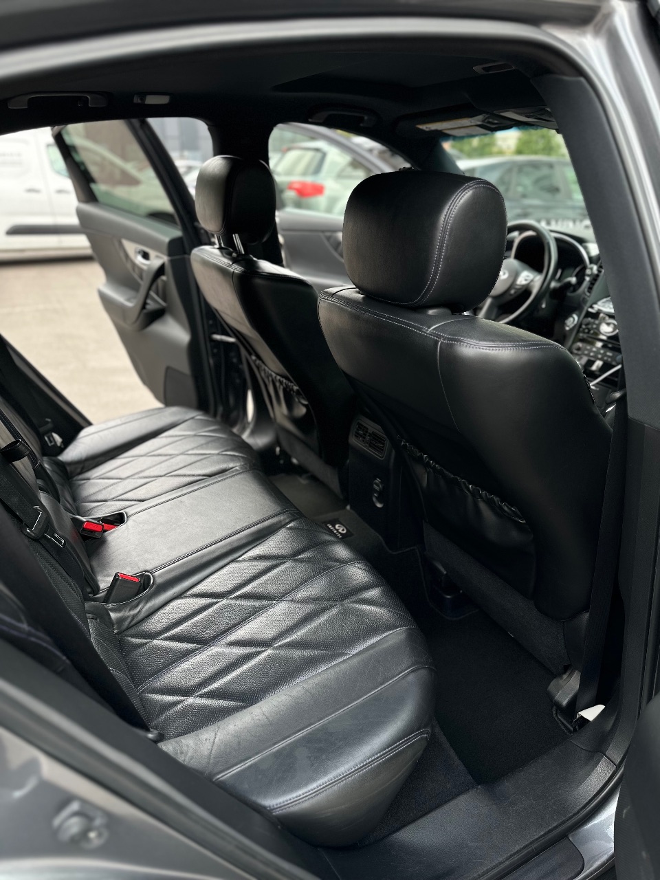 Infiniti QX70 - фото 25