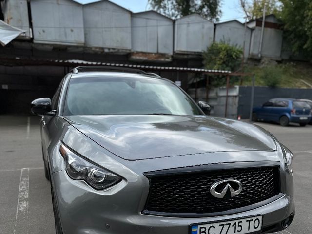 Infiniti QX70 - фото 3
