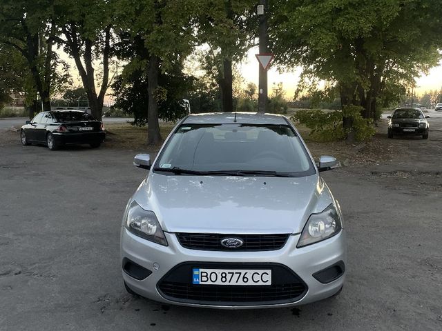 Ford Focus - фото 2