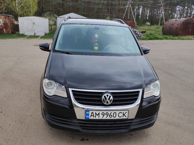 Volkswagen Touran 2009, Коростишів, $7 500 - зображення 1